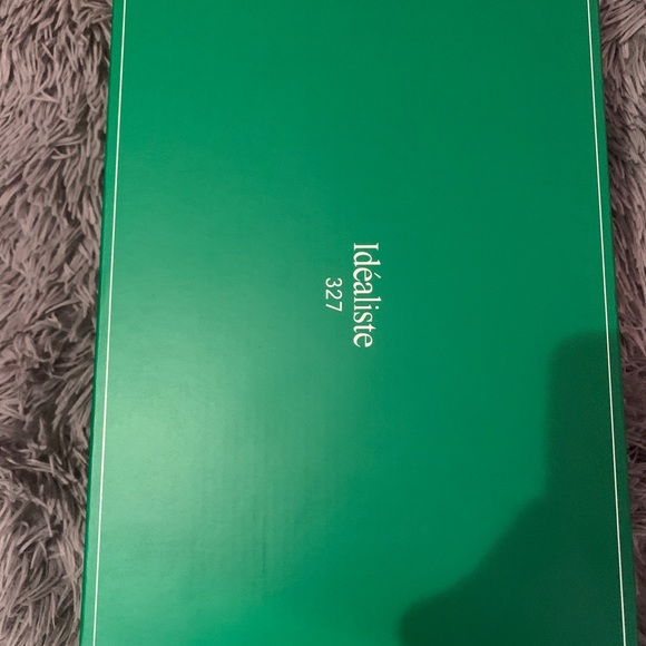 327 New Balance - Picture 8 of 8